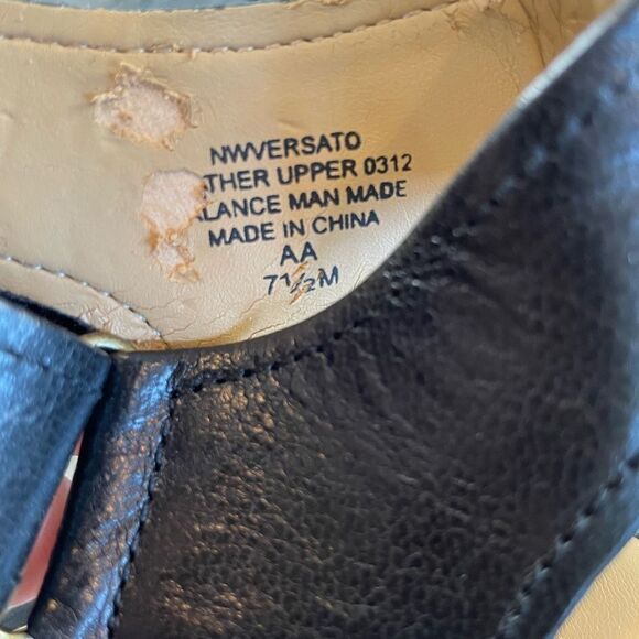 Nine West Chunky Heeled Leather Sandals Size 7.5M EUC - Picture 3 of 7